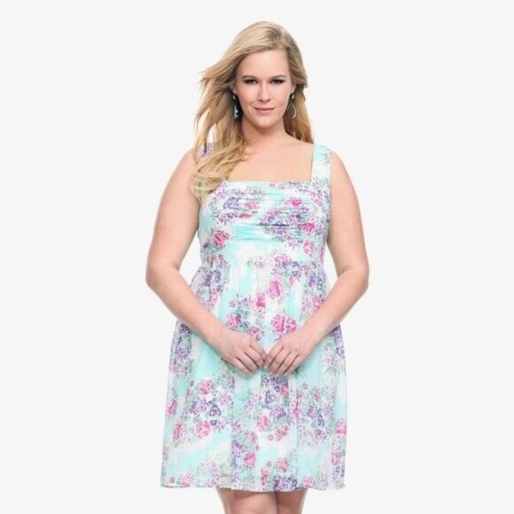 TORRID dress sundress pastel floral sleeveless knee length colorful plus 26 26W
